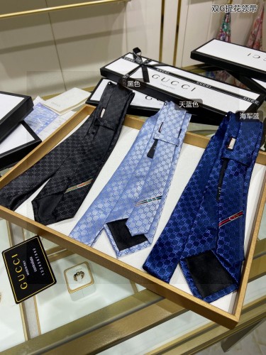 Gucci Classic Men's Tie Double G Jacquard Tie