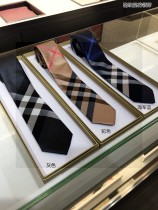Burberry Classic Men's Tie Plaid Jacquard Tie