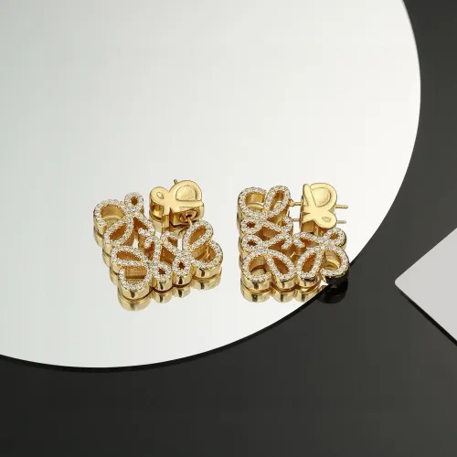 Loewe Fashion Carved Diamond Shape Love Earrings Women Daily Earrings