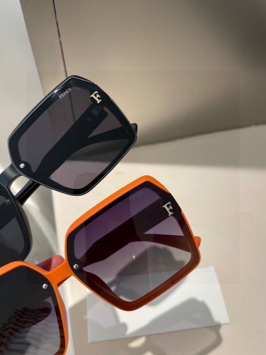 Fendi Fashion Polarizing Mirror Classic Box Sunglasses
