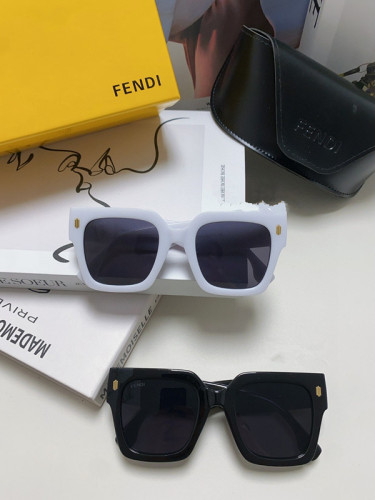 Fendi Unisex Personalized Sunglasses Fashion Letter Square Sunglasses
