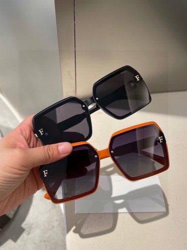 Fendi Fashion Polarizing Mirror Classic Box Sunglasses