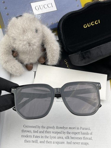 Gucci Fashion Unisex Large Frame Sunglasses Polarized Sunglasses