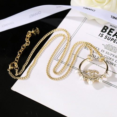 Chanel New Fashion Four White Bead Double C Pendant Vintage Simple Necklace