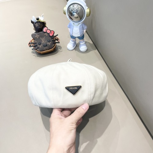 Prada New Women's Vintage Beret Versatile Pumpkin Hat