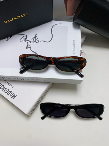 Balenciaga Classic Retro Small Frame Oval Sunglasses