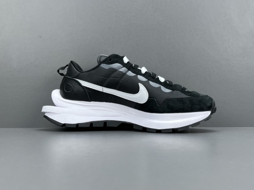 Sacai x Nike Vapor Waffle Nylon Black Unisex Sports Casual Sneakers Vintage Running Shoes