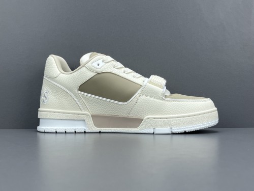 Louis Vuitton Trainer Fashion Low Casual Board Shoes Men Rhinestone Rendering Sneakers