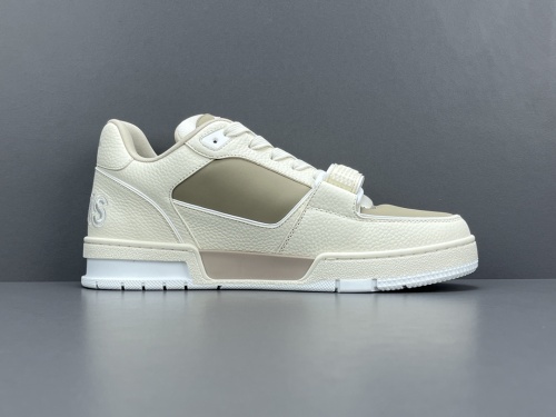Louis Vuitton Trainer Fashion Low Casual Board Shoes Men Rhinestone Rendering Sneakers