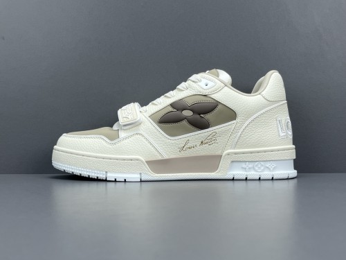 Louis Vuitton Trainer Fashion Low Casual Board Shoes Men Rhinestone Rendering Sneakers