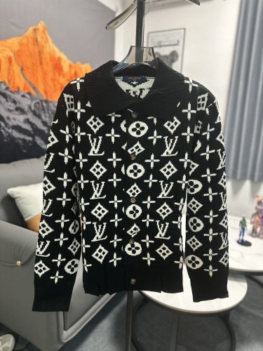 Louis Vuitton Classic New Vintage Letter Logo Jacquard Knitted Sweater Fashion Loose cardigan Coat