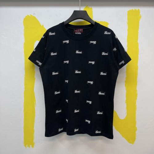 Gucci Fashion Embroidery Logo Set Couple Loose Casual Short Sleeve Set