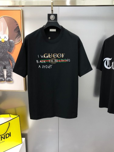 Gucci Fashion Letter Logo Round Neck Short Sleeve Couple Oversize Casual T-shirt