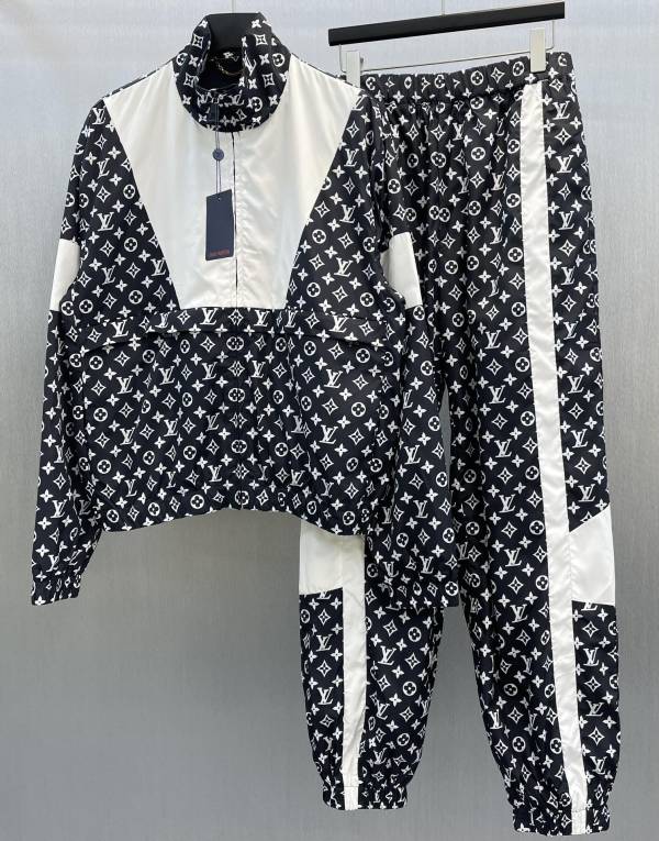 Louis Vuitton Fashion Embroidered Logo Contrast Coat Unisex Casual Sports Set
