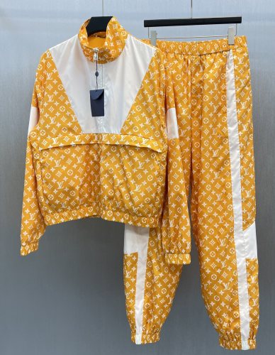 Louis Vuitton Fashion Embroidered Logo Contrast Coat Unisex Casual Sports Set