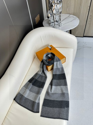 Louis Vuitton Unisex Classic Striped Knitted Cashmere Tassel Scarf Size: 32 * 180cm