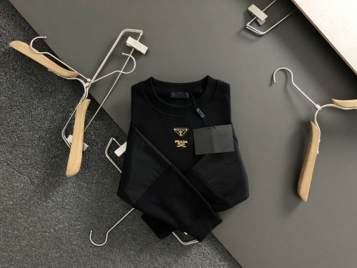 Prada Fashion Splicing Letter Logo Embroidered Round Neck Sweatshirt
