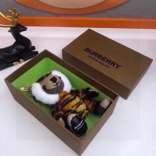 Burberry Fashion Pattern Cashmere Teddy Bear Keychain Pendant