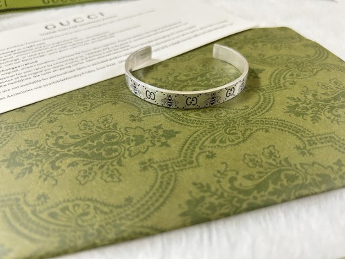 Gucci Classic Retro Double G Bee Bracelet
