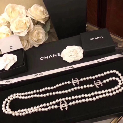 Chanel Classic Versatile Pearl Long Chain Sweater Chain