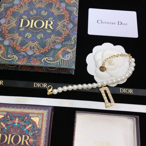 Dior New Fashion Pearl Bracelet