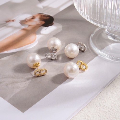 Dior New Fashion Pearl Earrings