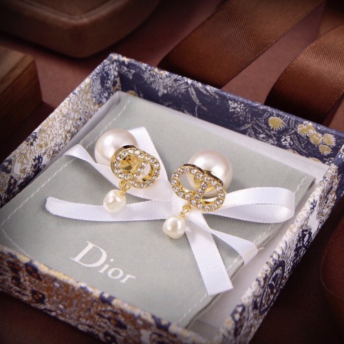 Dior New Fashion CD Pearl Earrings