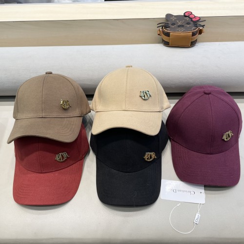 Dior New Classic 3D Letter Warm Baseball Hat Unisex Versatile Duck Tongue Hat