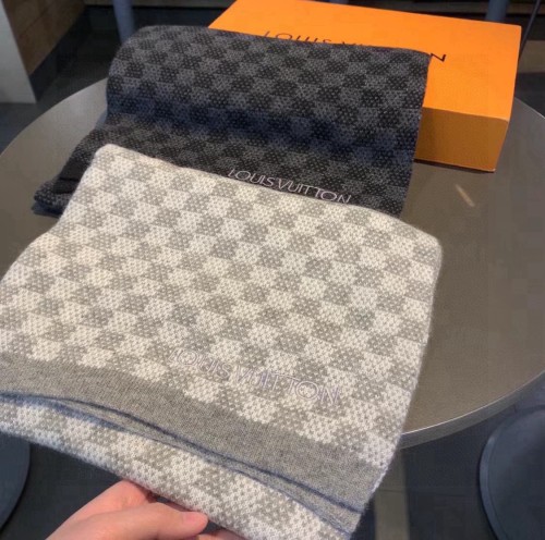 Louis Vuitton Classic Men's Embroidered Logo Scarf Size: 35 * 170 CM