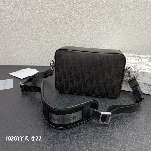 Dior Black Oblique Galaxy Printed Leather Letter Package Size: 22 × 15 × 6 CM
