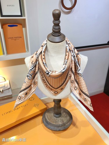 Louis Vuitton Sailor Bandana Square Silk Scarf Size: 90 * 90 CM