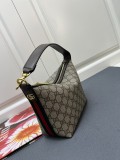 Gucci New GG Mini Canvas Handbag Underarm Bag Size: 20 × 18.5 × 10 CM