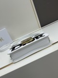 Dior New Retro Letter Embossed Cowhide Underarm Bag Size: 18 × 6.5 × 11 CM
