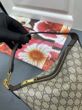 Gucci New GG Mini Canvas Handbag Underarm Bag Size: 20 × 18.5 × 10 CM