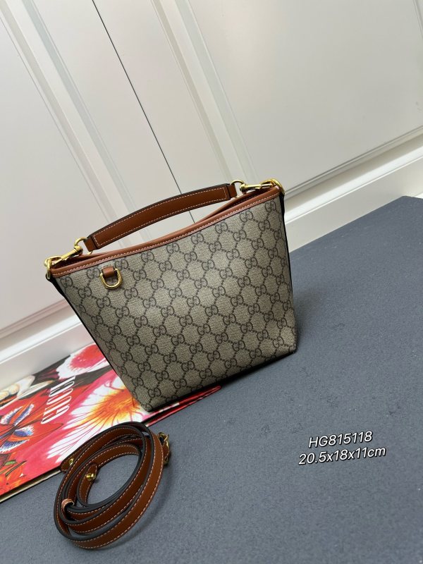 Gucci New Classic GG Handbag Size: 20.5 × 18 × 11.5 CM