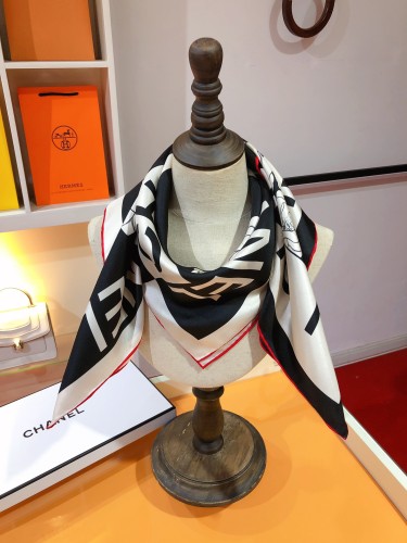 Chanel Fashion Logo Printed Twill Silk Scarf Size: 90 * 90 CM