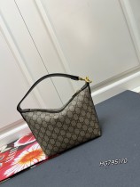Gucci New GG Mini Canvas Handbag Underarm Bag Size: 20 × 18.5 × 10 CM