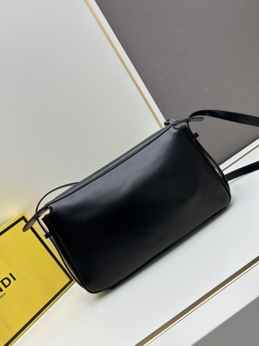 Fendi New Classic Simply FF Leather Crossbody Bag Size: 34.5x20x4.5 CM