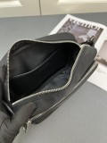 Burberry Classic Large Capacity Camera Bag Crossbody Bag Size: 21 × 10 × 15.5 CM