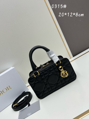 Dior Classic Letter Diamond Grid Handbag