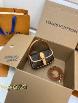 Louis Vuitton Classic Vintage Small Bar Size: 19x 10.5x6 CM