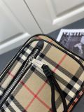 Burberry Classic Large Capacity Camera Bag Crossbody Bag Size: 21 × 10 × 15.5 CM