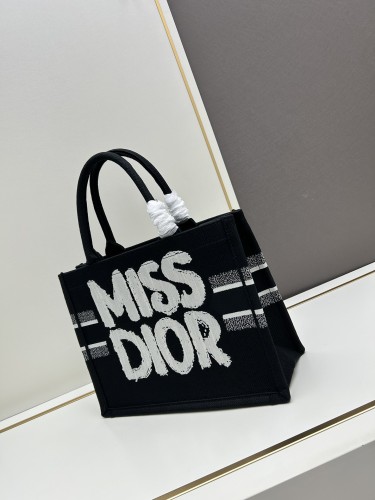 Dior Classic Retro Book Tote Size: 42 CM
