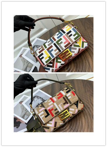 Fendi Fashion Embroidery FF Baguette Bag Diagonal Span Bag Size: 50x26x15 CM
