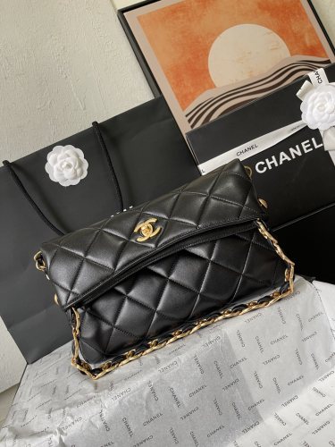 Chanel Classic Fashion Hobo Bag Underarm Bag Size: 28 × 30 × 7 CM