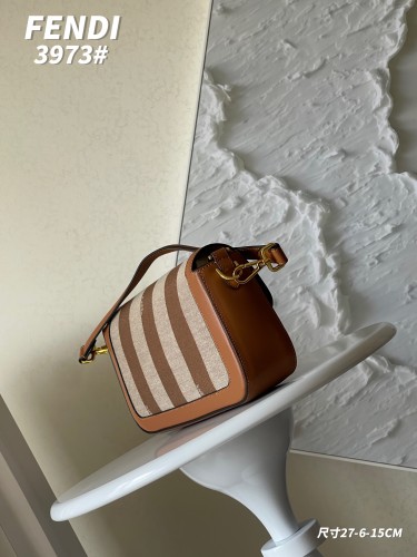 Fendi New Handmade Striped Kitten Bag Size: 27X6X15 CM