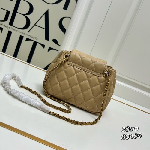 Chanel Retro Zipper Dumpling Bun Handbag Size: 20 CM