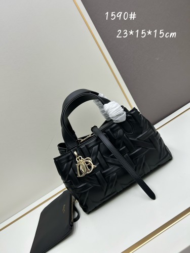 Dior Classic Letter Accessory Oversized Diamond Grid Leather Handbag Size: 23x15x15CM
