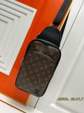 Louis Vuitton Classic Chessboard Pattern Shoulder Bag Size: 20x31x7CM