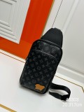 Louis Vuitton Classic Chessboard Pattern Shoulder Bag Size: 20x31x7CM